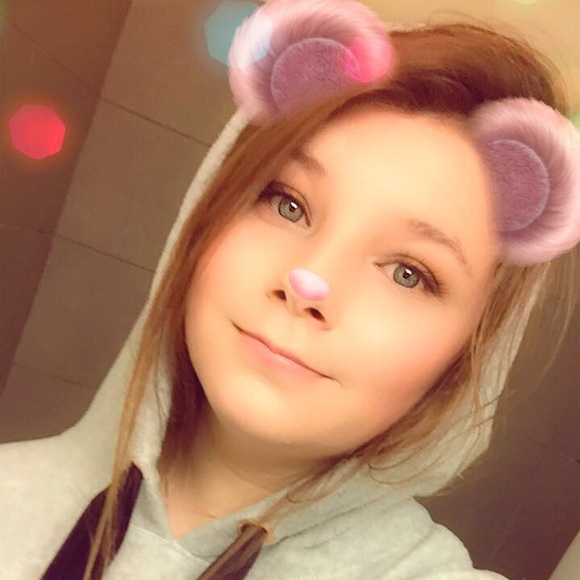 Profile Picture of Ellie Englert (@esquared1026) on Poshmark