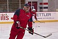 Profile Picture of Barry Trotzon Wikipedia