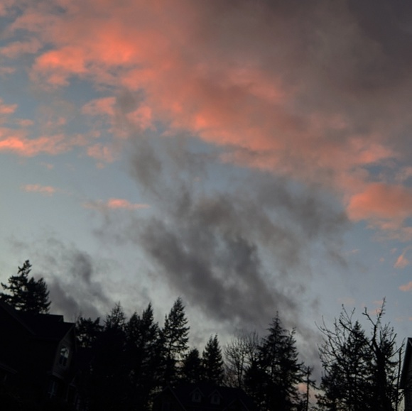 Profile Picture of Hannah Kosick (@rewindh314) on Poshmark