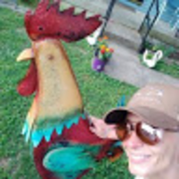 Profile Picture of Cassandra Brock (@cassandrabro546) on Poshmark