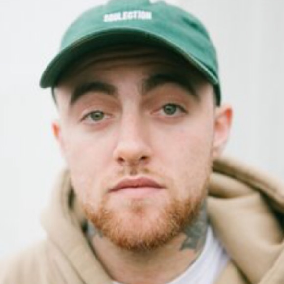 Profile Picture of Felipe Rosario (@feliperosario) on Poshmark