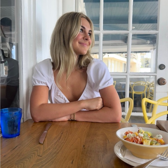 Profile Picture of Sammi Rapport (@samantharapport) on Poshmark