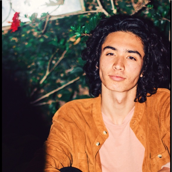 Profile Picture of Connor Chase (@crikimaruc) on Poshmark