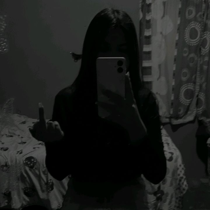 Profile Picture of Emilicolchado (@emilicolchado) on Tiktok