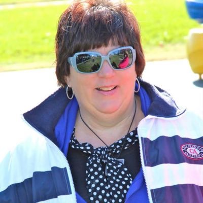 Profile Picture of Elaine Huff (@ElaineH02399285) on Twitter