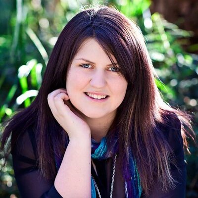 Profile Picture of Stephanie Barron (@AlyceinOz) on Twitter