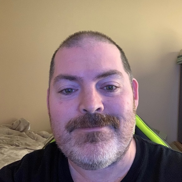 Profile Picture of Kenneth White (@kennethwhite586) on Poshmark