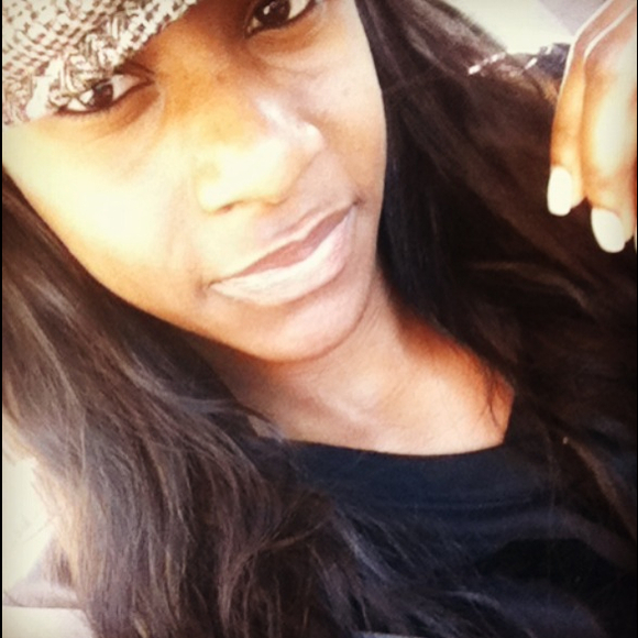 Profile Picture of Suzette Byron (@suzy_123) on Poshmark