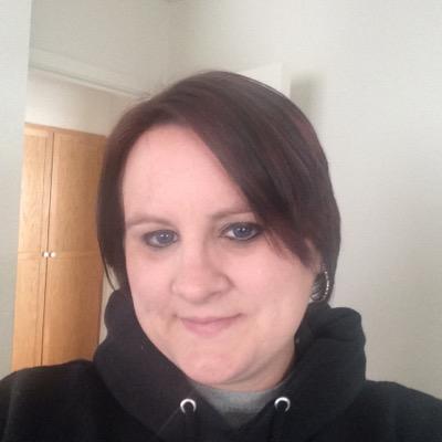 Profile Picture of Laura Stapleton (@laurabell024) on Twitter