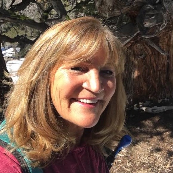 Profile Picture of Janet Nelson (@lovemylife59) on Poshmark