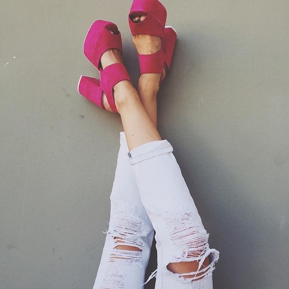 Profile Picture of Jesse Leonard (@kathrynjl) on Poshmark