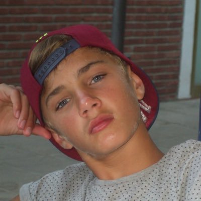 Profile Picture of Harry Guest (@HarryGuest14) on Twitter