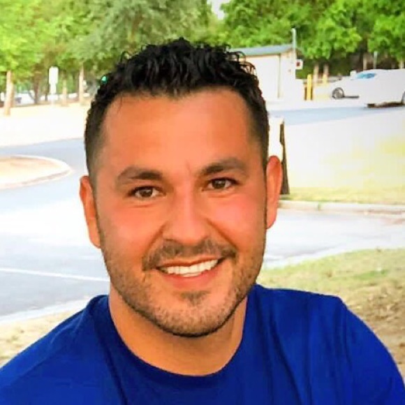 Profile Picture of Abraham Pena (@abepena03) on Poshmark