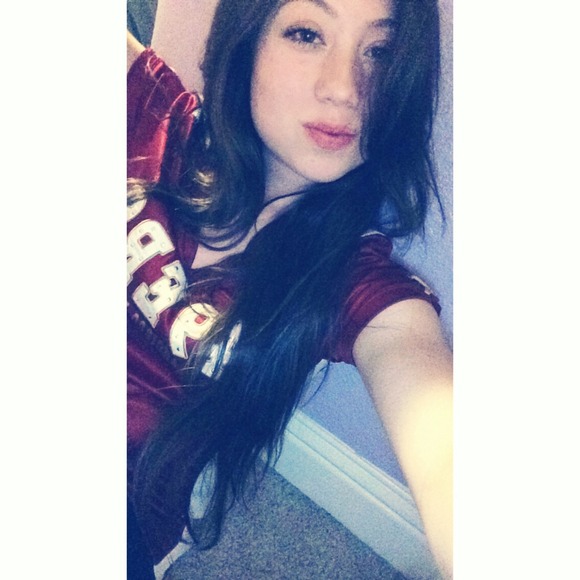 Profile Picture of Brianna Antonetti (@briiigabrielle) on Poshmark