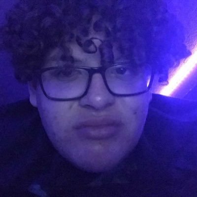 Profile Picture of Alex Resendez (@curlymandingo) on Twitter