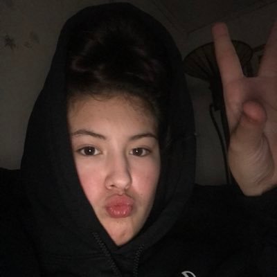 Profile Picture of Yolanda Hinojosa (@Yolanda06H) on Twitter