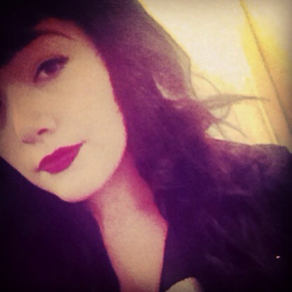 Profile Picture of Alisha Pagett (@alishaaatley) on Poshmark
