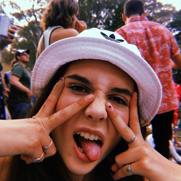 Gabby Mitchell - Poshmark Profile Picture of Gabby Mitchell (@gabmitch) on Poshmark