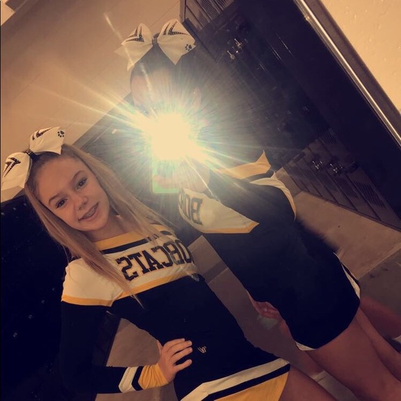 Profile Picture of Kiersten Cornfield (@kcornfield) on Poshmark