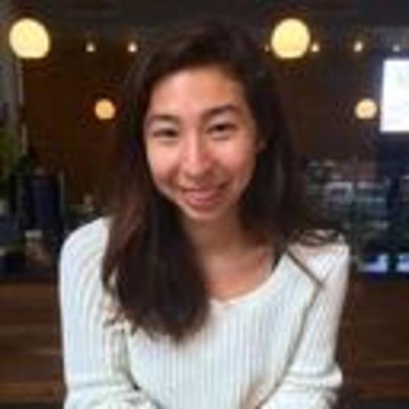 Profile Picture of Renee Knight (@reneexknight) on Poshmark