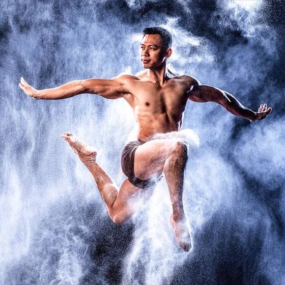 Profile Picture of Christian Fajardo (@crischenc9) on Poshmark