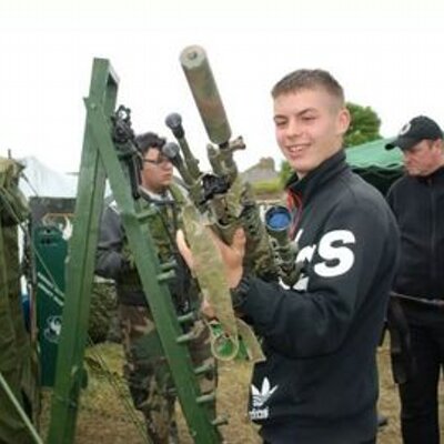 Profile Picture of Michael Marciniak (@micdestroyer) on Twitter