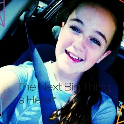 Profile Picture of Chloe Ewing (@ChloeEwing4) on Twitter