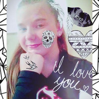 Profile Picture of Rachel Blevins (@RachelBlevins16) on Twitter