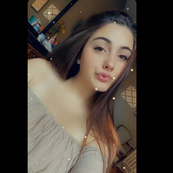Profile Picture of Grace Brodersen (@gracejane99) on Poshmark