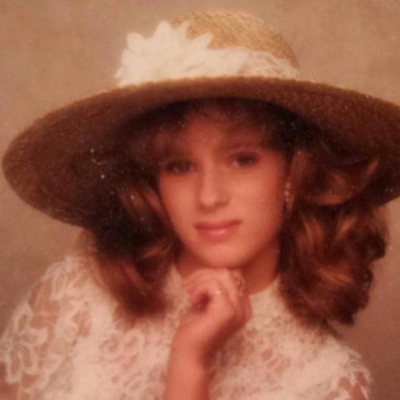 Profile Picture of Michelle Sult-cauler (@mrs7578) on Poshmark