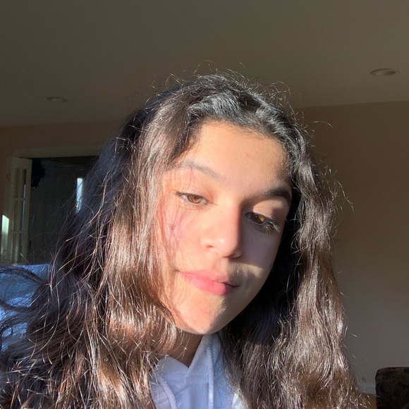 Profile Picture of Salma El-katta (@salmaelkattan) on Poshmark