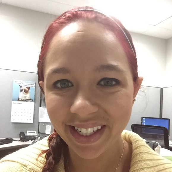 Profile Picture of Jerrica Williams (@jerricaszpak) on Poshmark