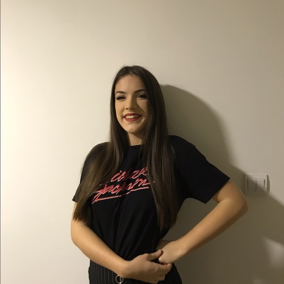 Profile Picture of Katarina Vlaovic (@katarinavlaovic) on Poshmark