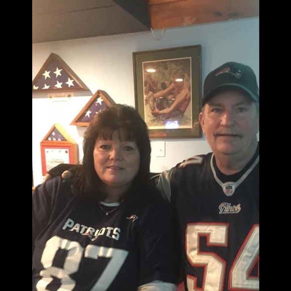 Profile Picture of Eileen Webber (@eileen_webber) on Poshmark