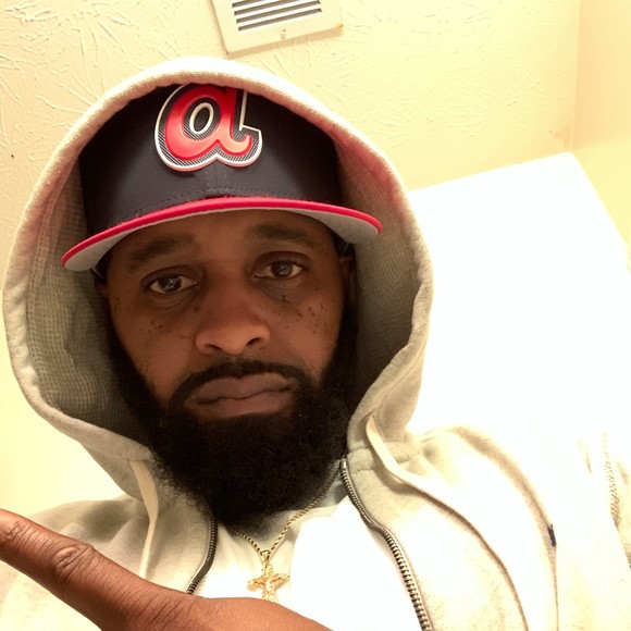 Profile Picture of Adrian Williams (@adrianwillia692) on Poshmark