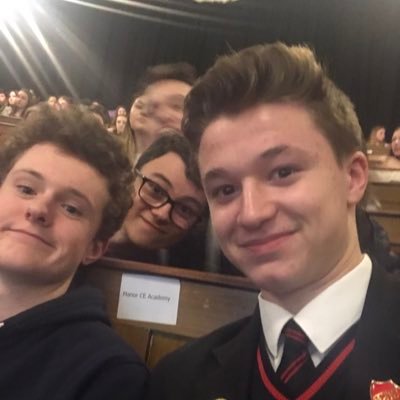 Profile Picture of Nathan Woo (@Nathanwoo8) on Twitter