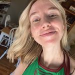 Profile Picture of devin howard (@deadplantgirl) on Instagram