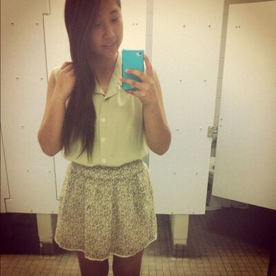 Profile Picture of Julia Park (@juliapark61) on Twitter