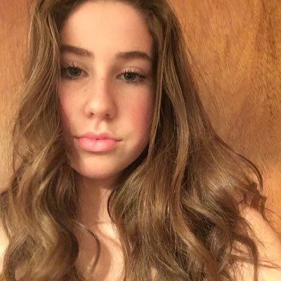 Profile Picture of Laurel Hayes (@laurel_hayess) on Twitter