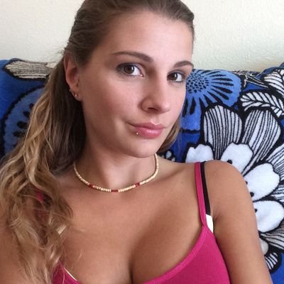 Profile Picture of Chrissy Gentile Craig (@craigchristin) on Twitter
