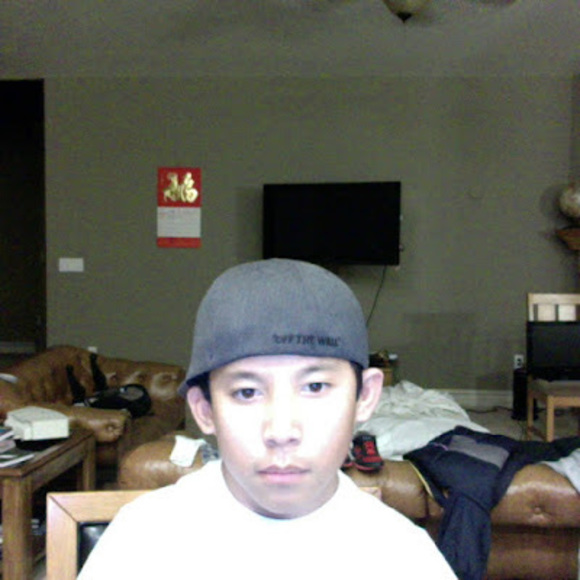 Profile Picture of Bao Ngo (@bngo677) on Poshmark