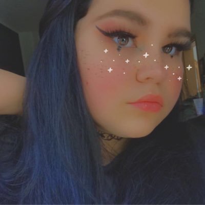 Profile Picture of Larissa Neumann (@LarissaNeuman15) on Twitter