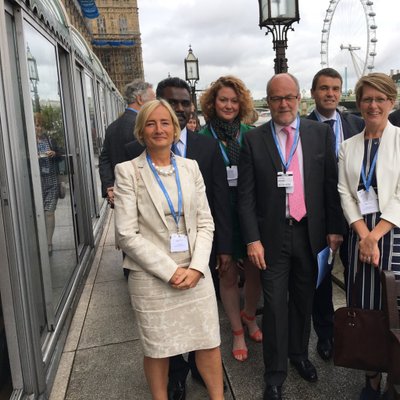 Profile Picture of Joanna Brinkley (@brinkley_jo) on Twitter