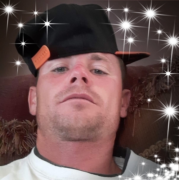 Profile Picture of Jonathon Barron (@doitbig0990) on Poshmark