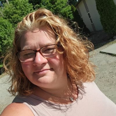 Profile Picture of Kimberly (@KimMontoya79) on Twitter