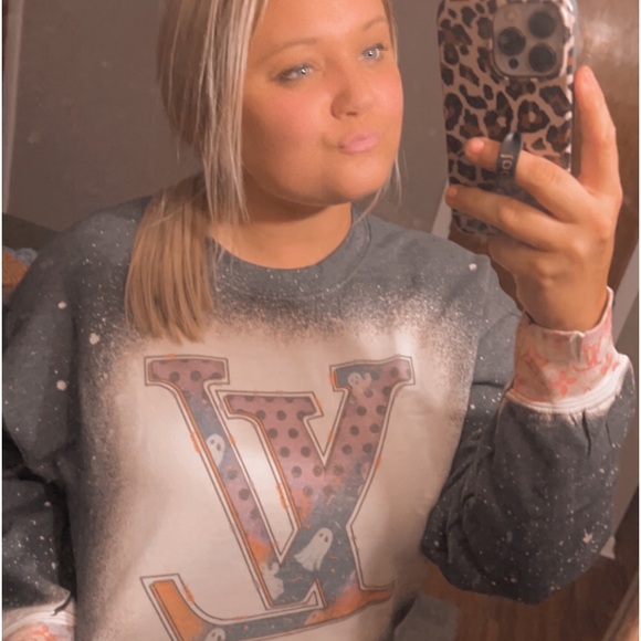 Profile Picture of Samantha Hoagland (@dunkinnn15) on Poshmark