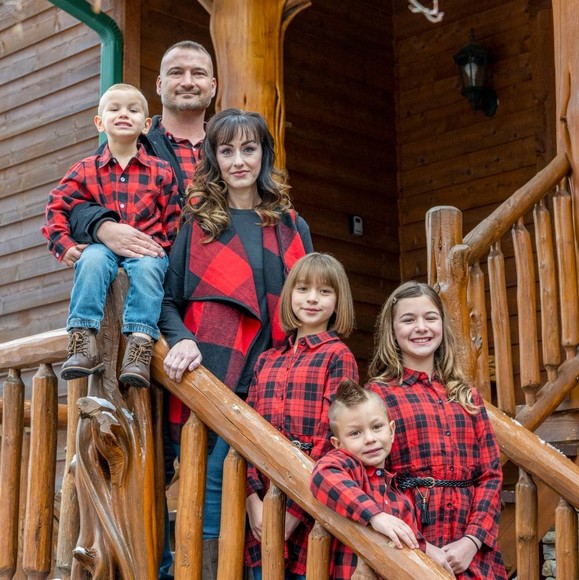 Andrew Dobbins - Poshmark Profile Picture of Andrew Dobbins (@andrewdobbins) on Poshmark