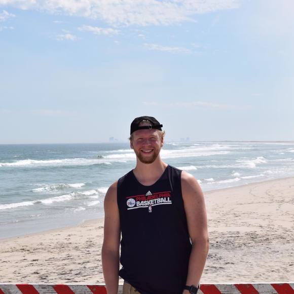 Profile Picture of Lucas Andrew (@lucasleverick) on Poshmark