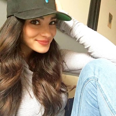 Profile Picture of Julia Peyton (@JuliaPeyton17) on Twitter