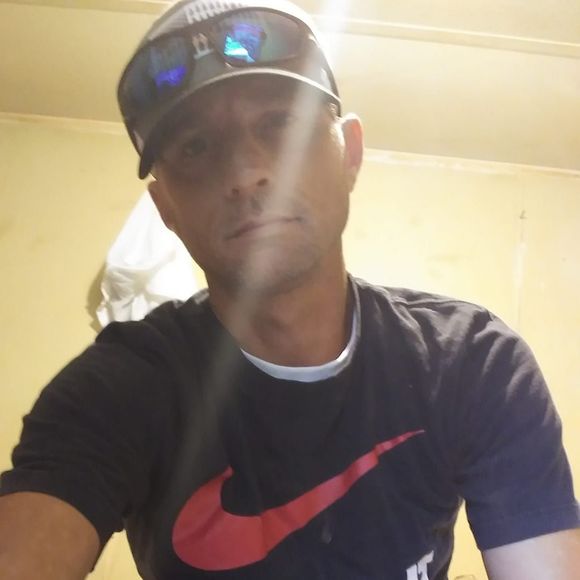 Profile Picture of Chris Fondren (@123chris69) on Poshmark